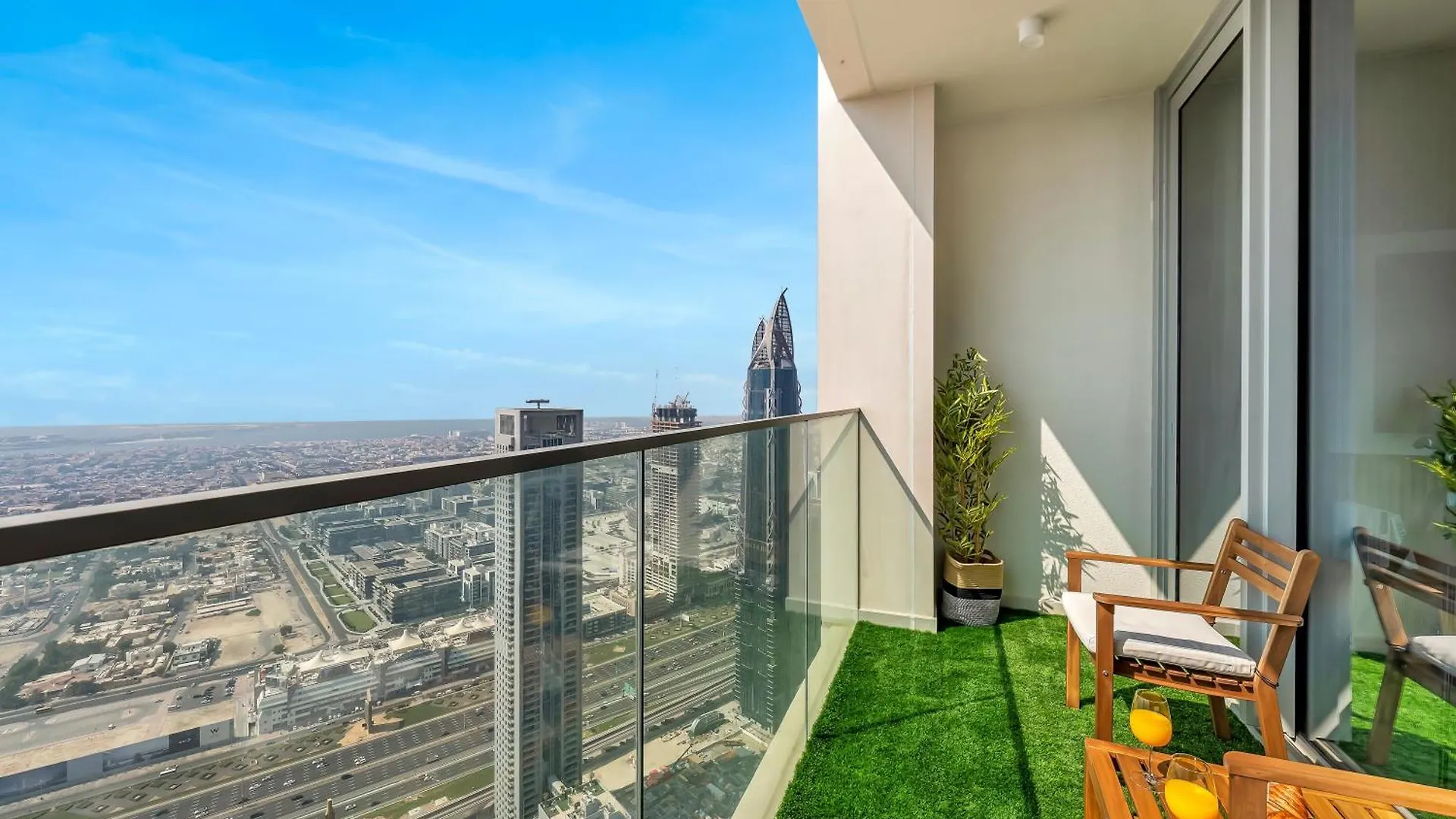 Brand New Downtown Unit! Bvlgari World Island View Apartment Dubai